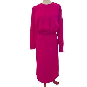 Ms Chaus silk dress king sleeve pleaded front Sz 10